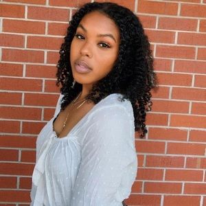 Meet your Posher, Jasmine